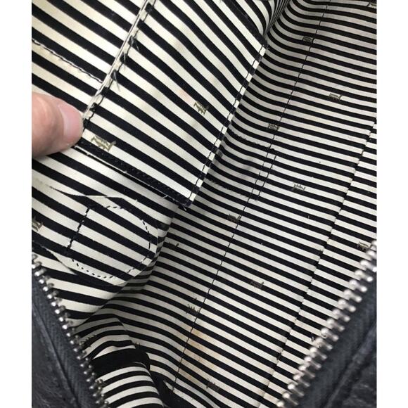 L.A.M.B. BY GWEN STEFANI DESIGNER ZEBRA BARREL BAG - Picture 10 of 13